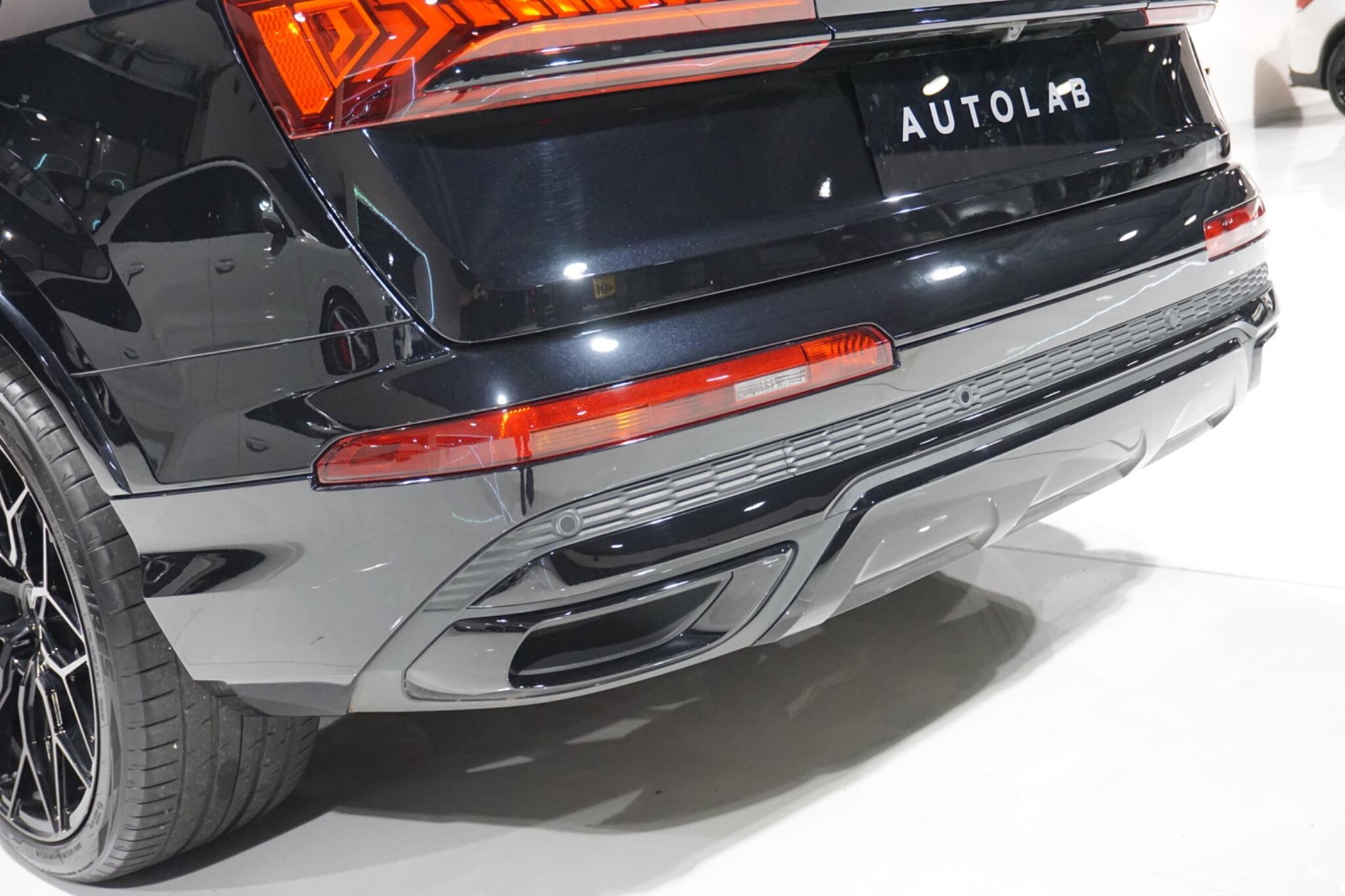 Audi Q7 3.0 TFSIe V6 55 S line SUV 5dr Petrol Plug-in Hybrid Tiptronic quattro Euro 6 (s/s) 17.9kWh (381 ps)